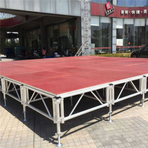 Adjustable Folding Mobile Stage