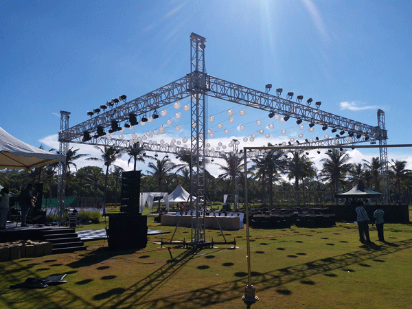aluminum truss display